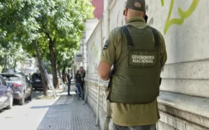 Allanaron por lavado una empresa y un estudio jurídico céntrico
