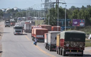 Aluvión de camiones a la región por la cosecha