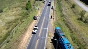 choque en Alvear entre un tren y una camioneta