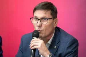 Analizan una flexibilización y otro incentivo económico en el programa de Asistencia Perfecta