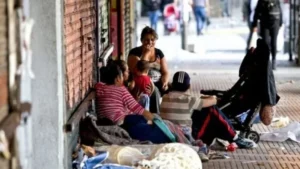 Argentina: 52,9% de la población es pobre y la indigencia se duplicó en un año