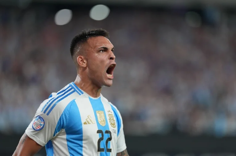 Argentina venció a Chile y pasó a cuartos de final de la Copa América.
