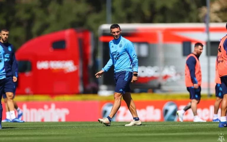 Argentina se entrenó ante del duelo frente a Perú