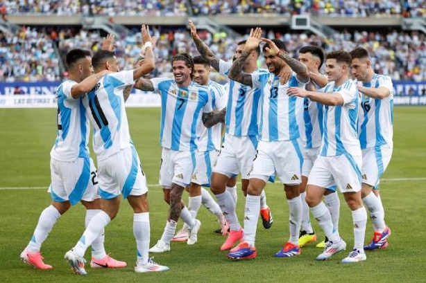 El seleccionado nacional se mide con su par de Guatemala en Washington DC y Scaloni ya adelantó que Lionel Messi será titular.