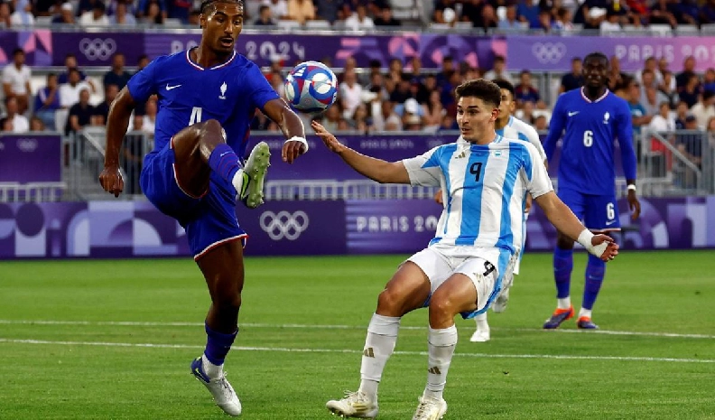 El equipo de Javier Mascherano fue superior a Francia pero nunca le pudo encontrar la vuelta después del gol de Jean-Philippe Mateta.