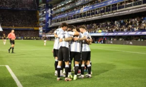 La selección argentina derrotó a Perú con gol de Lautaro Martínez.