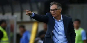 Ariel Holan asume como director técnico de Central