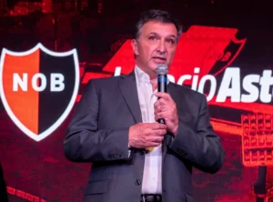Astore desmintió vínculos con Macri