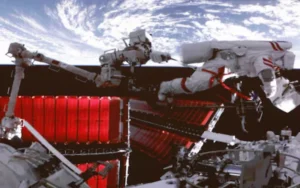 Astronautas chinos lograron producir oxígeno y combustible en el espacio