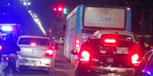 Atacaron un colectivo en plena noche y tres pasajeros se salvaron de milagro.
