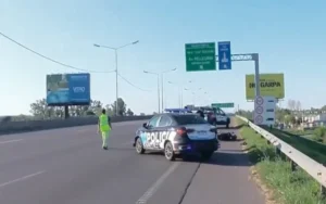 Avenida Circunvalación: Una mujer murió al perder el control de su moto