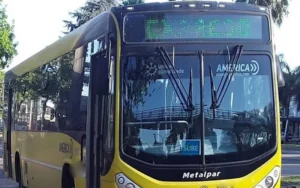 Baigorria Un grupo de jóvenes vandalizaron el transporte público