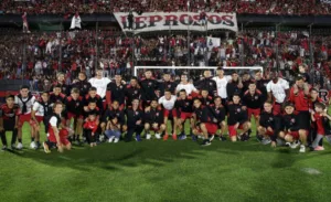 Los hinchas de Newell's realizaron el tradicional banderazo
