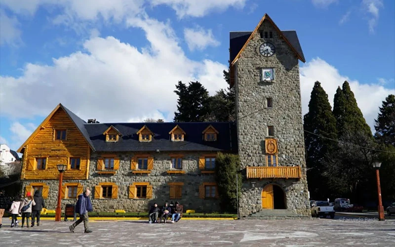 Bariloche declararía la emergencia hídrica en plena temporada turística.