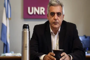 Bartolacci denunció la situación que atraviesa la Universidad