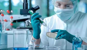 Bioquímicos advierten que podrían dejar de atender prepagas
