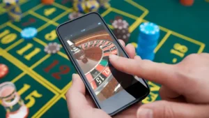 Bloqueo y allanamientos en red de apuestas ilegales online: 35 mil adolescentes santafesinos involucrados