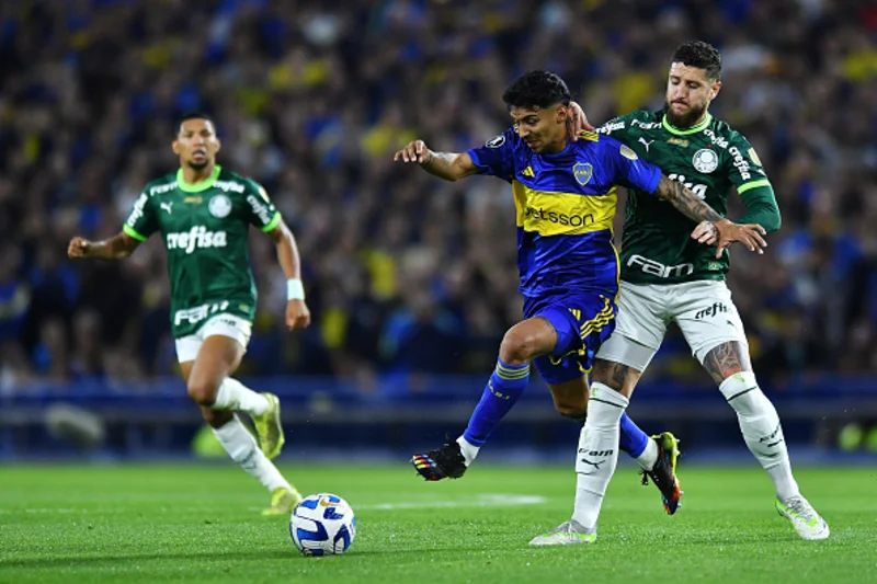 En el partido de ida jugado en la Bombonera, el "Xeneize" y el "Verdao" no se sacaron ventajas y definirán todo la semana próxima en Brasil. 