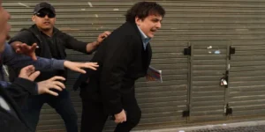 Periodista libertario agredido
