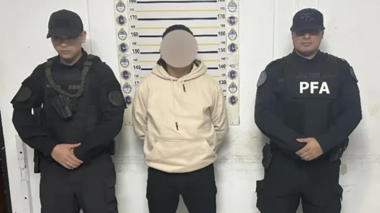Capturaron a un prófugo internacional de Perú en la terminal de Rosario