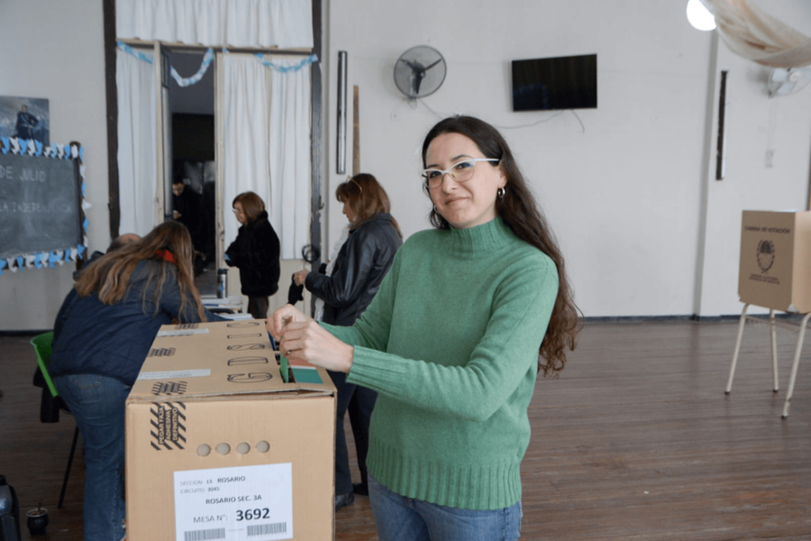 Votó Carla Deiana