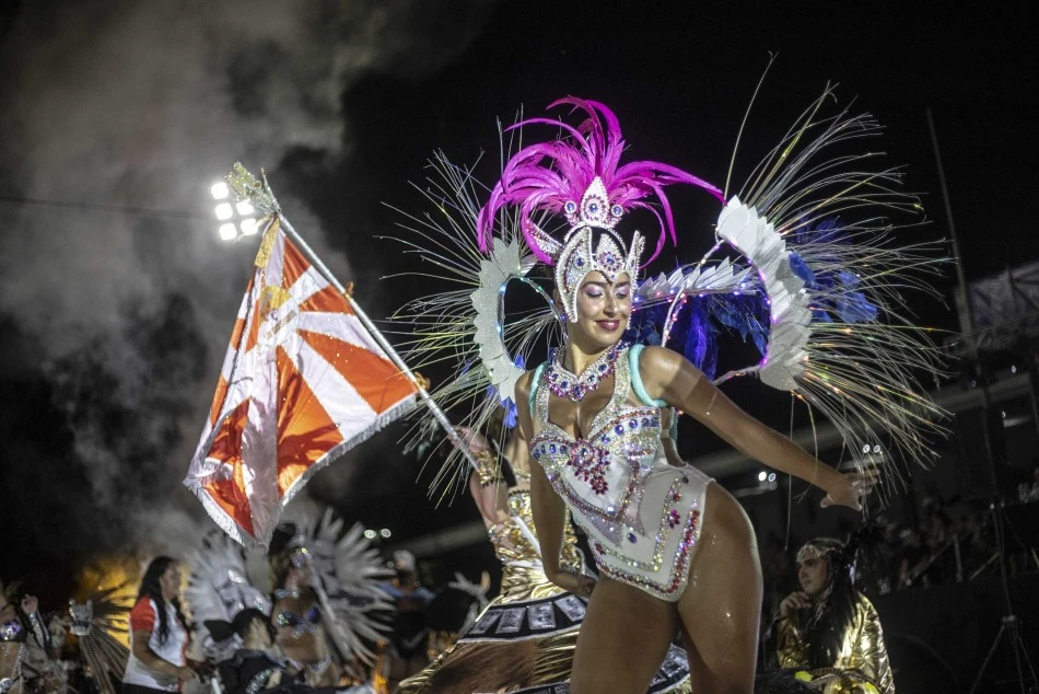 Carnaval récord: turismo y millonario impacto en Santa Fe.