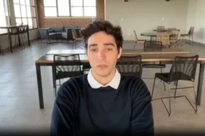 Tomás Ghisoni denunció a su padre por abuso sexual y luego reveló que era una falsa denuncia