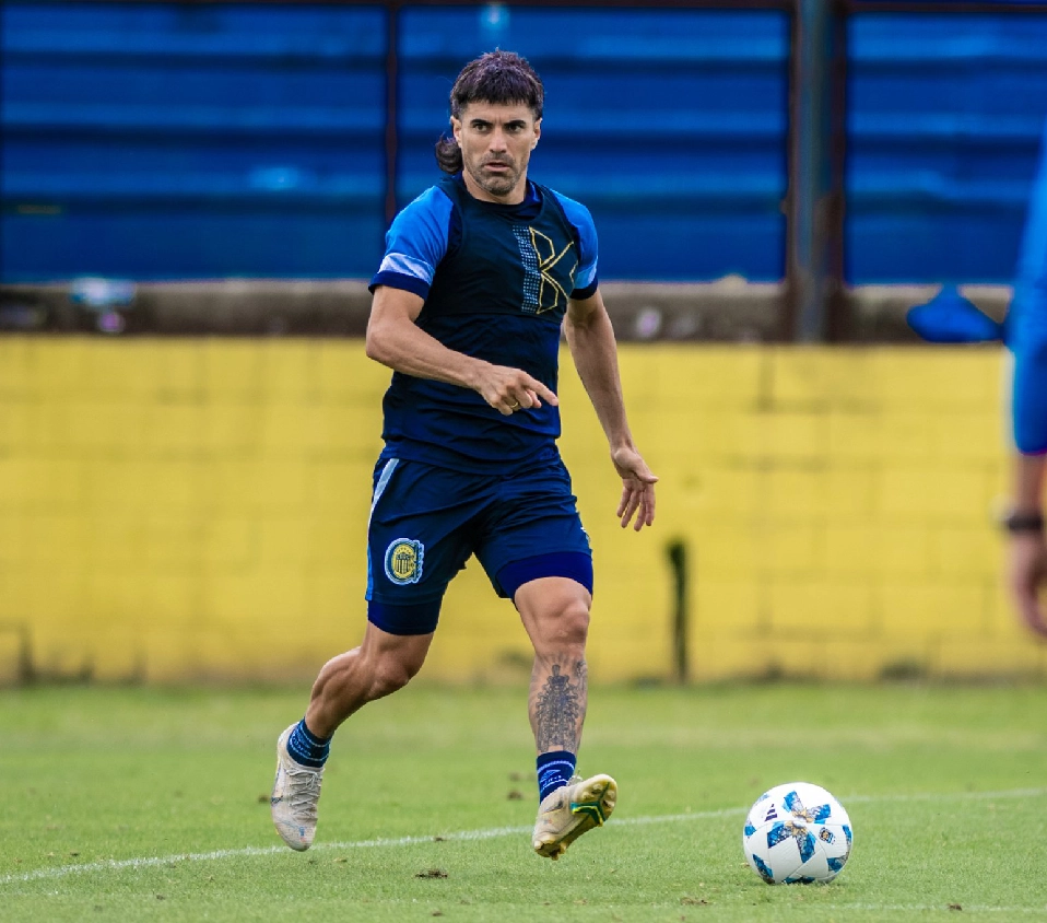 El equipo de Miguel Ángel Russo choca contra el de Demichelis por un lugar en la final. El encuentro arranca a las 22 hs en Córdoba. 