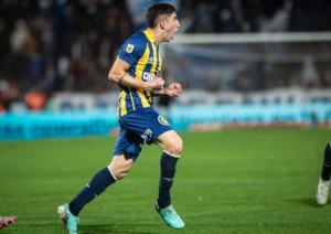 Central y un triunfazo en La Plata.