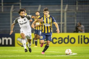 Central perdió con Mineiro y complicó su continuidad en la Copa