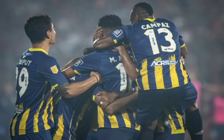 Central visita a Huracán tras por la victoria en el clásico