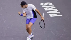 Cerúndolo derrotó a Rublev y avanzó a octavos del Másters 1000 de París.
