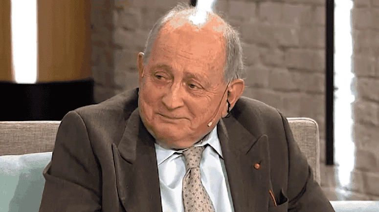 El periodista de 79 años debió ser atendido por una insuficiencia renal en la clínica Mater Dei. El conductor fue visitado por Javier Milei.