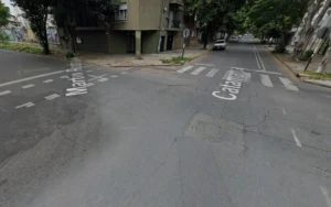 Choque y vuelco en Catamarca y Rodríguez, rescate de madre e hijo en Rosario