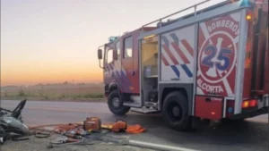 Cinco fallecidos tras choque frontal en la ruta 90, cerca de Alcorta