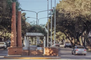 Clausuran comercio en Las Parejas por venta de pirotecnia.