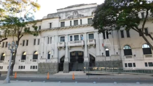 Juicio contra un hombre por abusar de su hija durante tres décadas