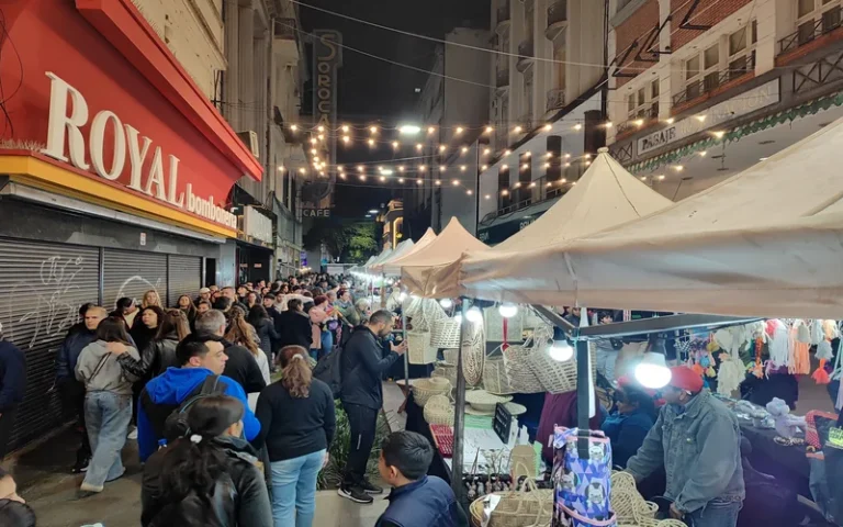 Con multitudinaria concurrencia se desarrolló la Noche de las Peatonales