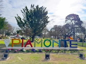 Patrullero en un operativo policial por femicidio en Piamonte