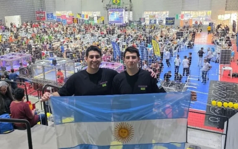 Coronados de Gloria Argentina campeón en Robótica en Brasil