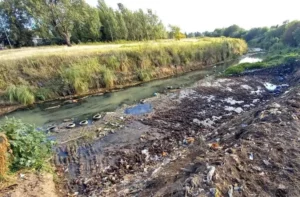 Crearán un mapa con las zonas más contaminadas del arroyo Ludueña