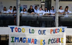 Inclusión: crearon un menú en braille y lo donaron