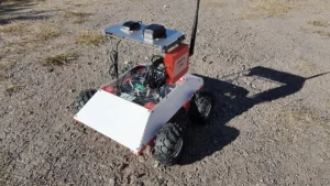 Un robot utiliza rayos UV para eliminar plagas en cultivos