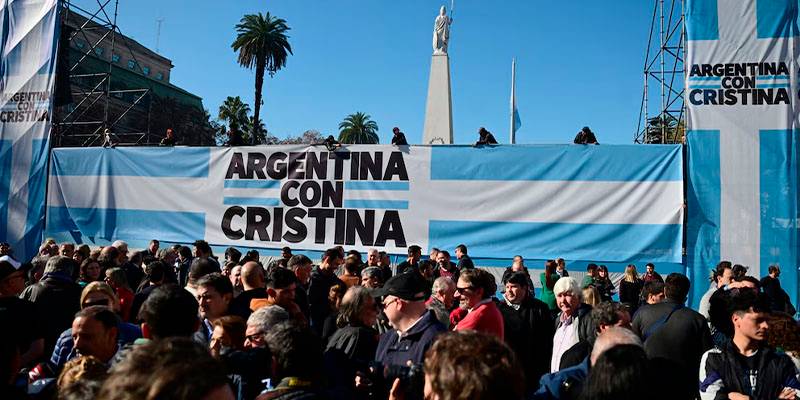 Cristina pidió a la militancia organizarse para volver al poder.