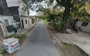 Móvil policial en una casa baleada en el sur santafesino
