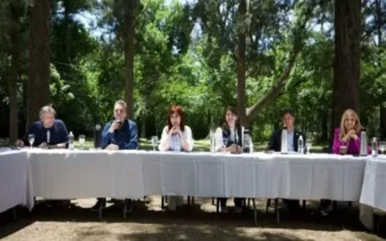 Cumbre del PJ en Moreno: Reunión entre Cristina Kirchner, Kicillof y Massa