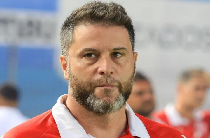 El periodista y relator, de último paso por Patronato, será el entrenador del recién ascendido equipo mendocino.