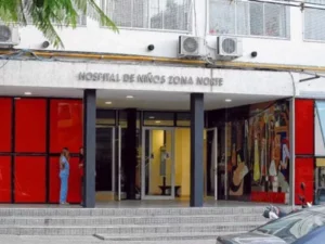 Policías reanimaron a una beba camino al hospital