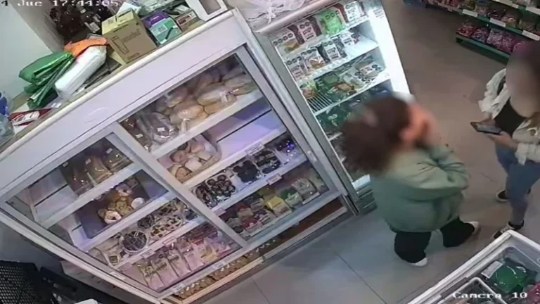 Detienen a dos mecheras en Funes