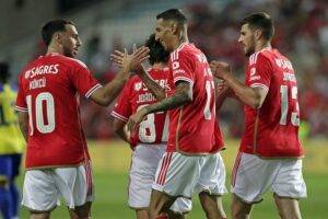 El Benfica goleó 4 a 1 al Al Nassr